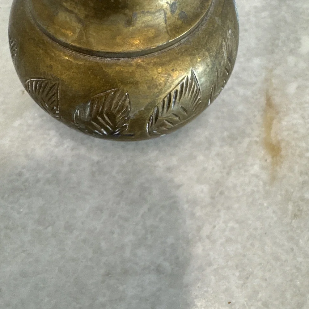 Vintage Adorable Brass 4in Vase‎